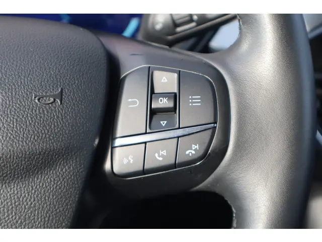 Ford Kuga 1.5 EcoBoost Titanium 2021 Benzine 31