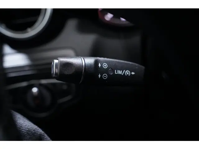 Mercedes-Benz GLC 220 d 4MATIC Edition 1 2015 Diesel 36