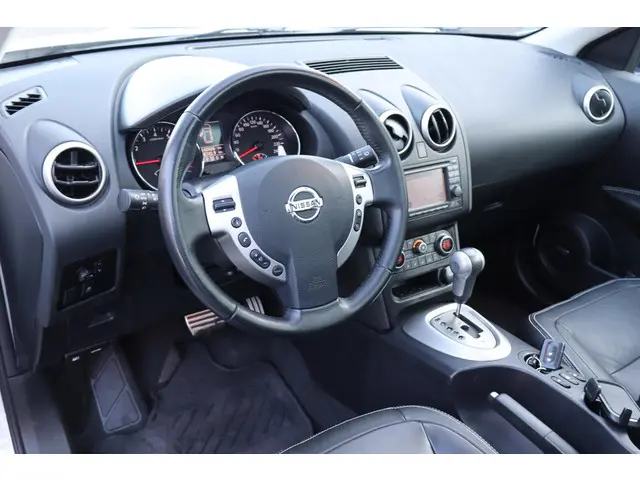 Nissan QASHQAI 2.0 Acenta 2013 Benzine 9