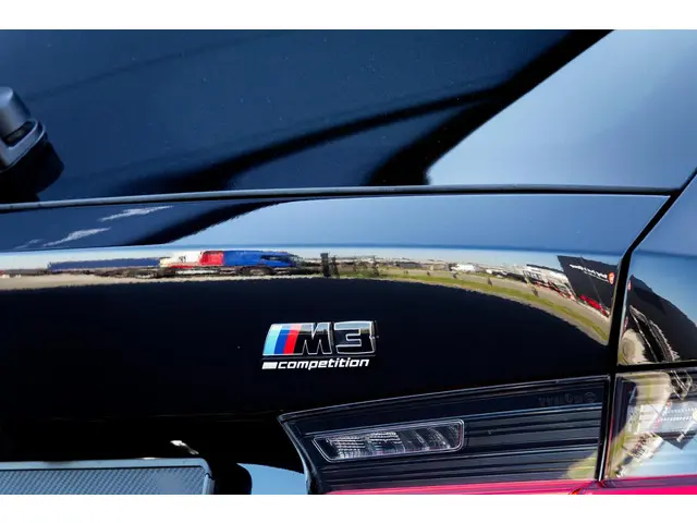 BMW M3 Touring xDrive Competition 2024 Benzine 19