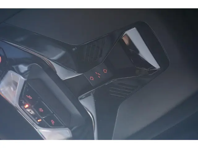 BMW 1 Serie 118i 2024 Benzine 24