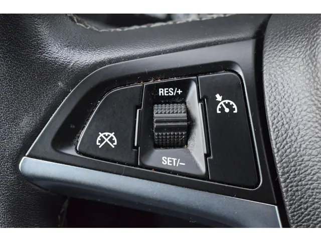 Opel Meriva 1.4 Turbo Cosmo 2015 Benzine 25