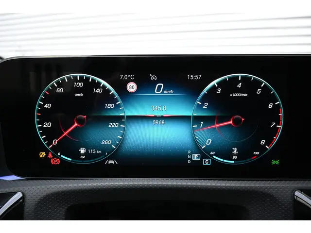 Mercedes-Benz A-Klasse 180 AMG Line 2022 Benzine 21