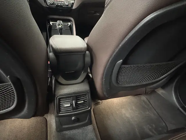 BMW X1 sDrive20i High Executive 2018 Benzine 44