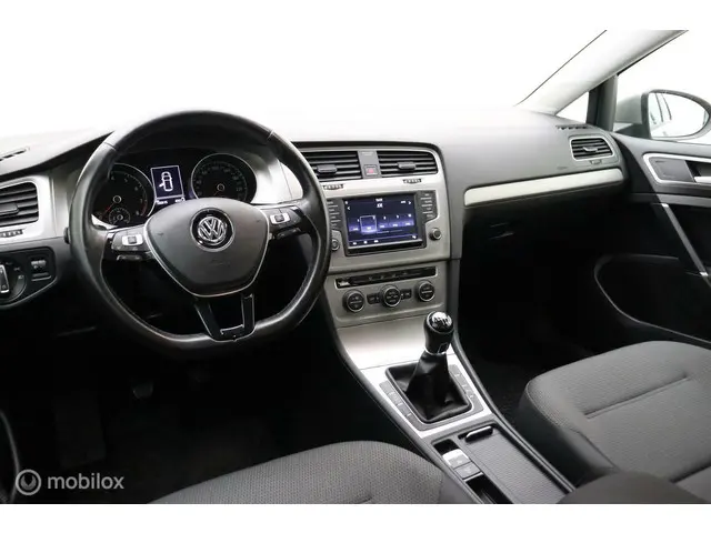 Volkswagen Golf 1.0 TSI Comfortline 2017 Benzine 10