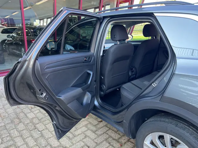 Volkswagen T-Roc 1.5 TSI Life Business 2024 Benzine 13