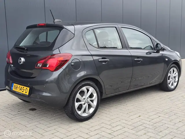 Opel Corsa 1.4, 5Drs, Dealer-onderhouden. 2017 Benzine 5