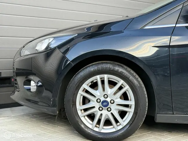 Ford Focus Wagon 1.0 EcoBoost Titanium 2013 Benzine 19