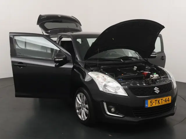 Suzuki Swift 1.2 Exclusive Automaat 2014 Benzine 24