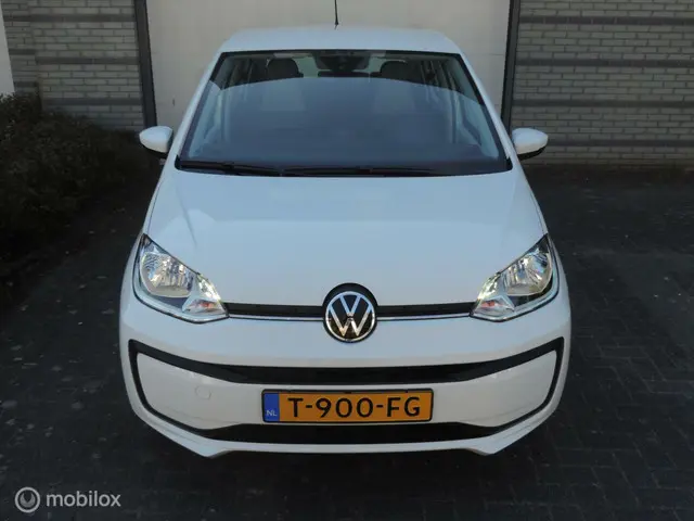 Volkswagen up! 1.0 Van eerste eig. Airco, 18dkm!! 2023 Benzine 3