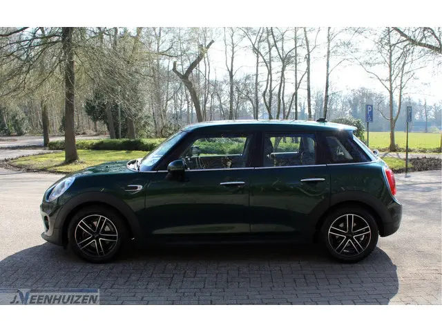 MINI Cooper Mini 1.5 Business 2016 Benzine 6