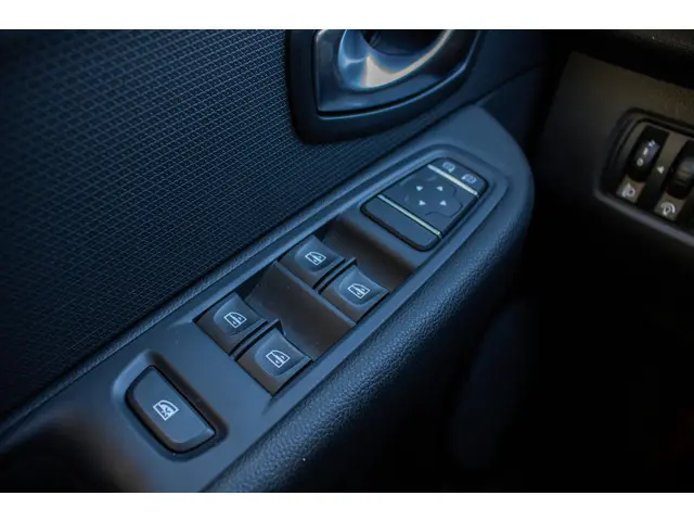 Renault Clio Estate TCe 90 Limited 2020 Benzine 29