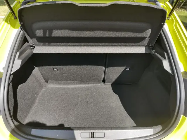 Peugeot 208 1.2 PureTech 100 Allure 2024 Benzine 20