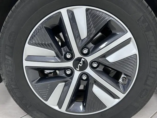 Kia Niro 1.6 GDi PHEV BusinessLine 2022 Hybride Benzine 26