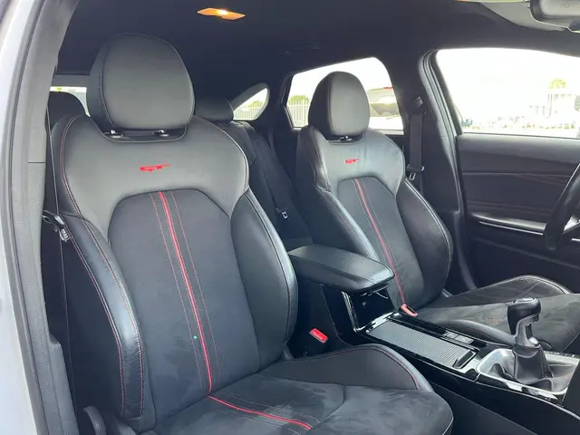 Kia ProCeed 1.6 T-GDI GT Apple Carplay PDC 2019 Benzine 32