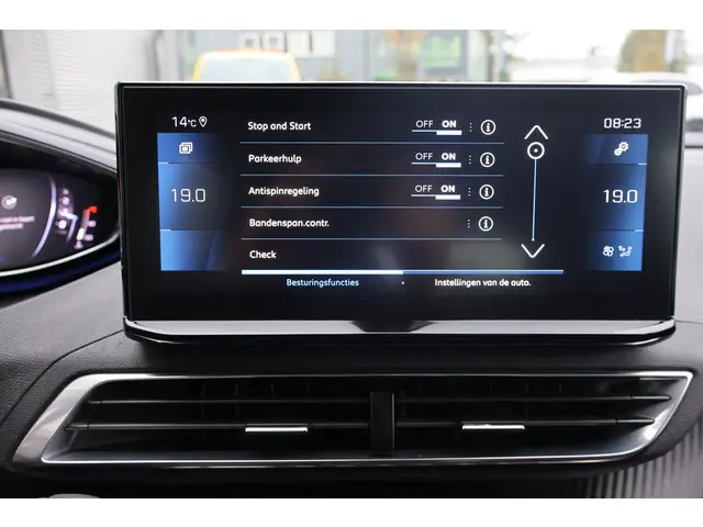 Peugeot 5008 1.2 Active 2021 Benzine 29