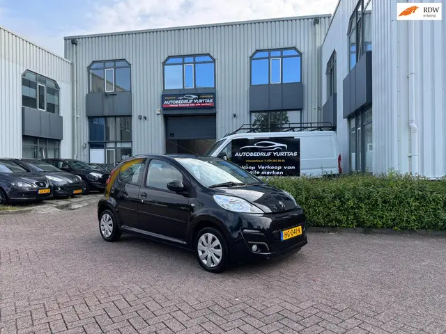 Peugeot 107 1.0 Active AUTOMAAT!!! 2013 Benzine