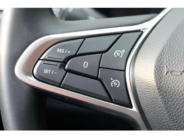 Renault Clio 1.0 TCe 90 GPF evolution 2024 Benzine 17