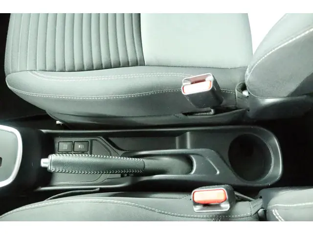 Toyota Yaris 1.5 Hybrid Energy 2018 Hybride Benzine 57