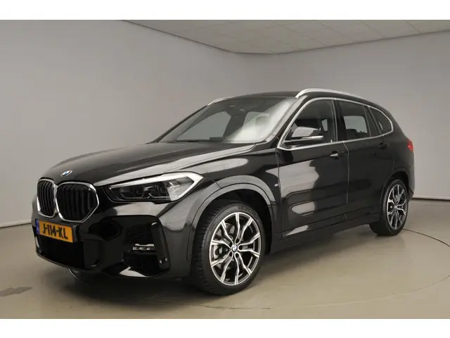 BMW X1 sDrive20i High Executive 2020 Benzine 44