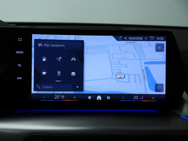 BMW X2 sDrive 20i 2026 Benzine 36