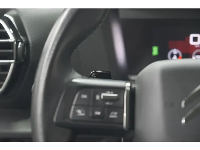 Citroën C4 Puretech 130 EAT8 Shine 2020 Benzine 33
