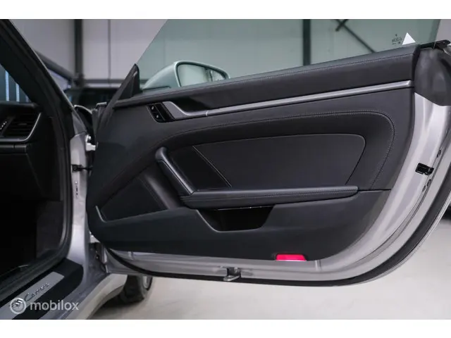 Porsche 911 3.0 Carrera 2020 Benzine 34