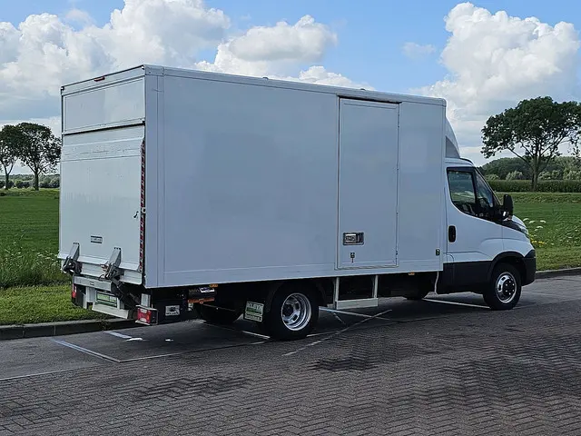 Iveco Daily 35C12 2018 Diesel 3