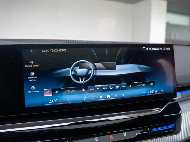 BMW 5 Serie Touring 520i 2025 Benzine 11