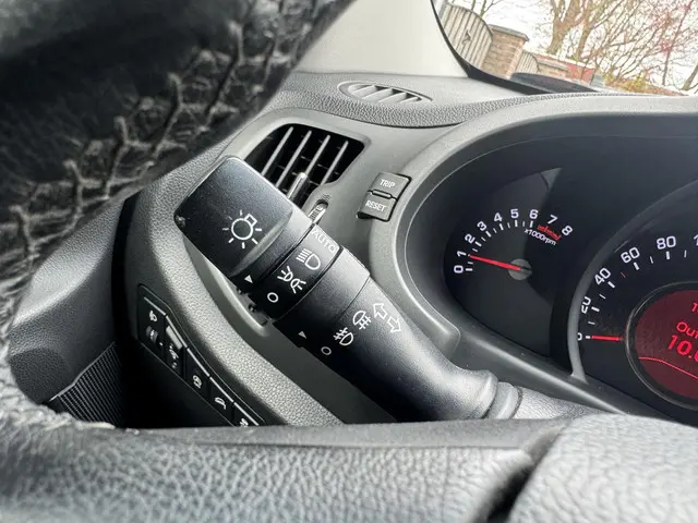 Kia Sportage 1.6 GDI 20th Anniversary 2013 Benzine 27