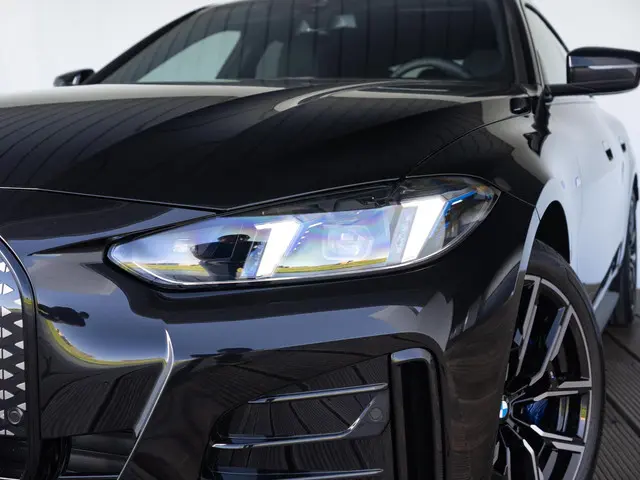 BMW i4 eDrive35 2025 Elektrisch 13