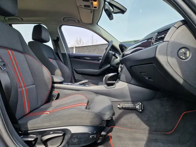 BMW X1 SDrive20i Executive Sport*Navi*Pdc* 2013 Benzine 14