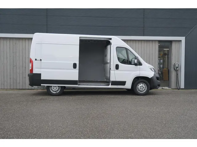 Citroën Jumper 2.2 BlueHDi 120 L2H2 3.0t 2023 Diesel 61