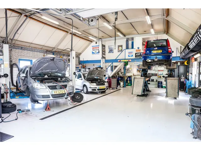 Toyota Auris 1.8 Hybrid Executive 2015 Hybride Benzine 42