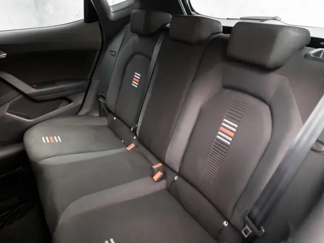 SEAT Arona 1.0 TSI FR Sport 2018 Benzine 13