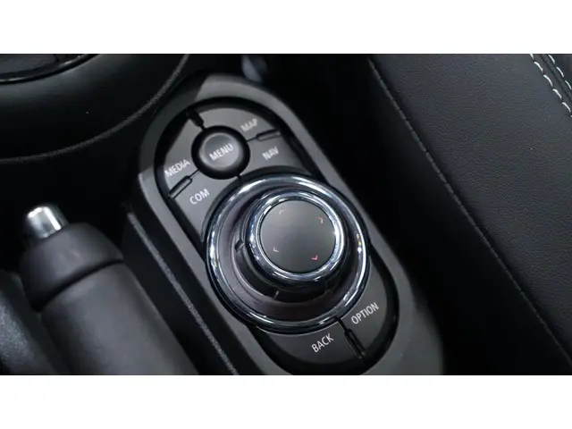 MINI Cooper Mini 1.5 Business Edition 2022 Benzine 25