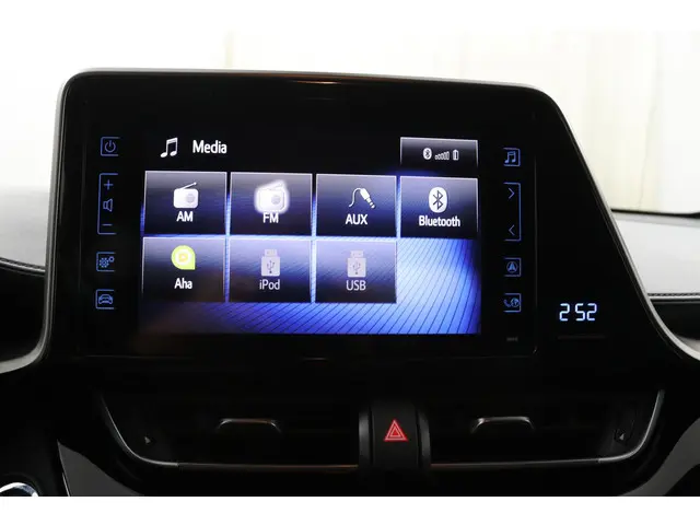 Toyota C-HR 1.8 Hybrid Active 2019 Hybride Benzine 43