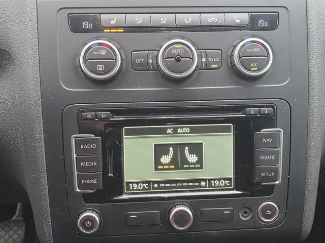 Volkswagen Touran 1.2 TSI Comfortline CUP 2014 Benzine 18