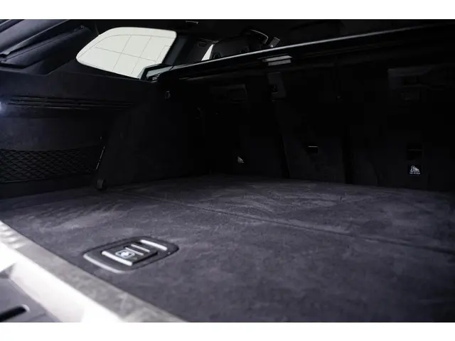 BMW 3 Serie Touring 330e 2025 Hybride Benzine 38