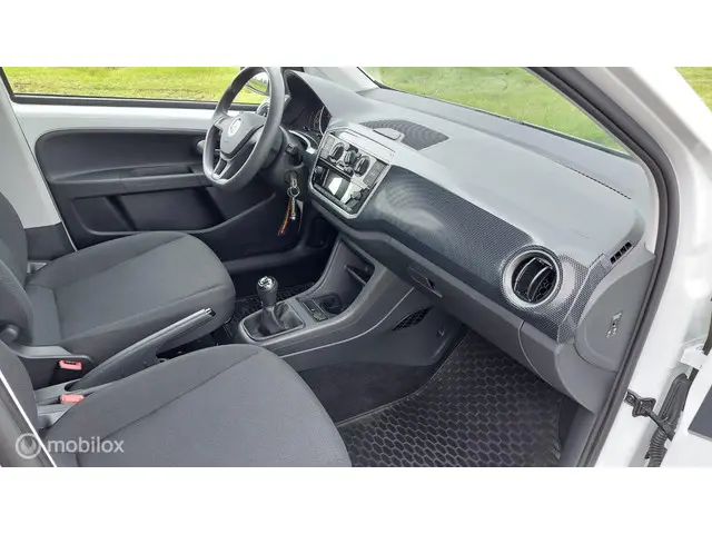 Volkswagen up! 1.0 2021 Benzine 24