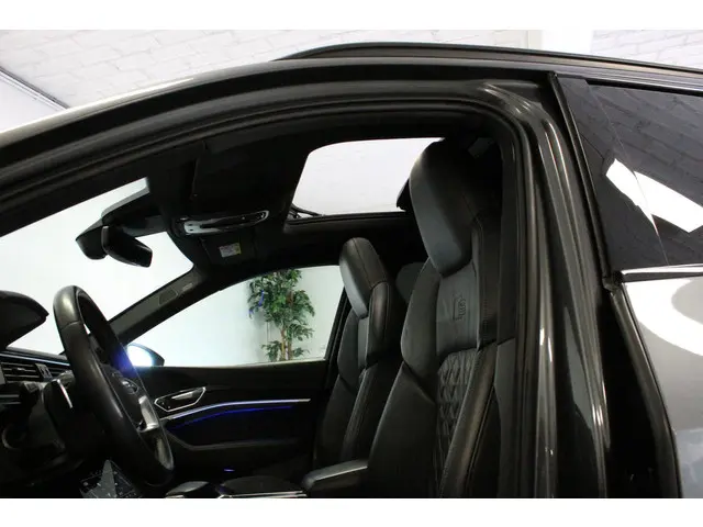 Audi e-tron S quattro 95 kWh 2020 Elektrisch 11