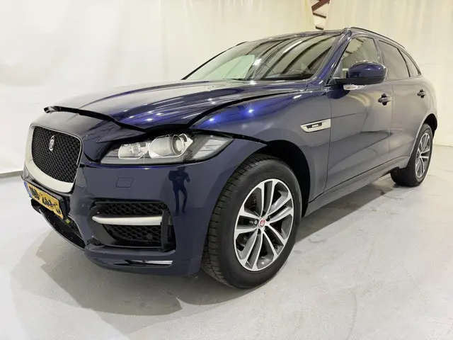 Jaguar F-PACE 2.0d Turbo Portfolio AWD Aut. 2017 Diesel 18