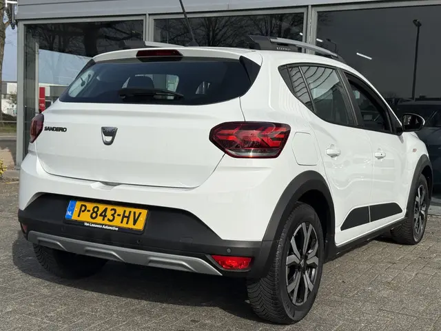 Dacia Sandero 1.0 TCe 90 Essential 2022 LPG/Gas 17