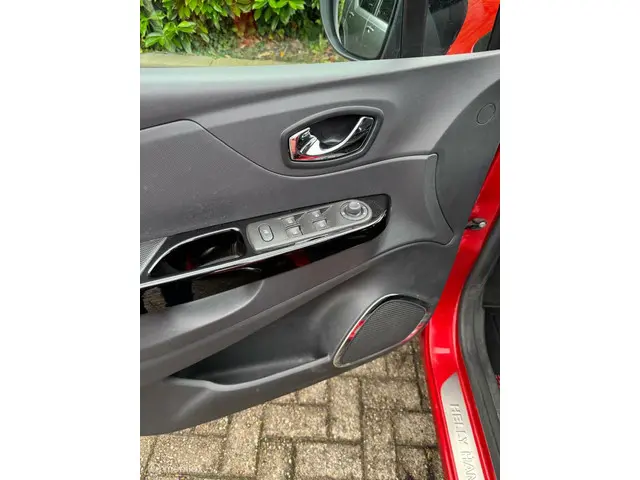 Renault Captur 1.2 TCe Helly Hansen 2015 Benzine 17