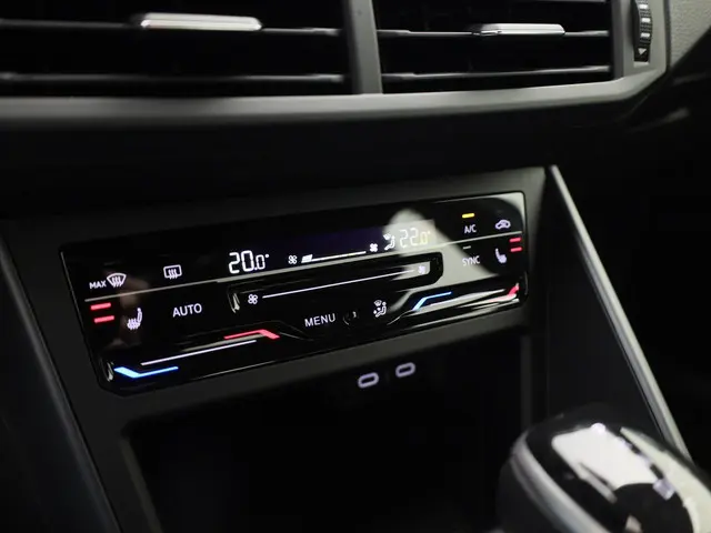 Volkswagen Polo 1.0TSI/95PK R-Line DSG 2025 Benzine 24