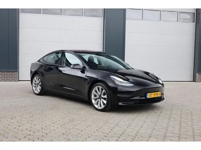 Tesla Model 3 Long Range AWD 75 kWh 2019 Elektrisch 5