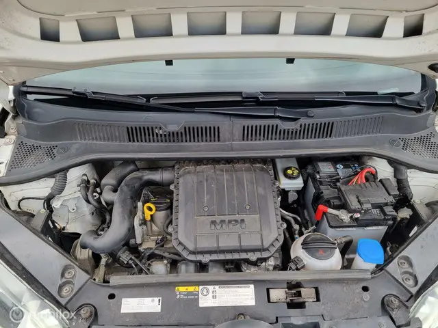 Volkswagen up! 1.0 BMT take up! AIRCO, 5 Deurs 2017 Benzine 21