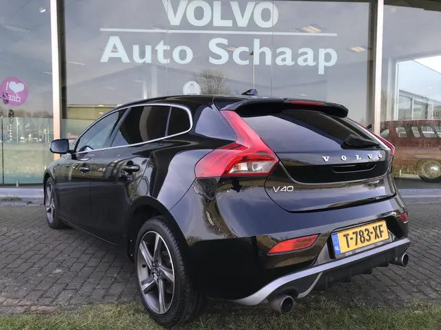 Volvo V40 1.6 T3 R-Design 2013 Benzine 3