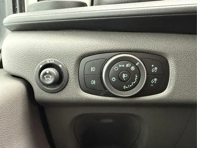 Ford Transit 350 2.0 TDCI 170PK 2023 Diesel 24