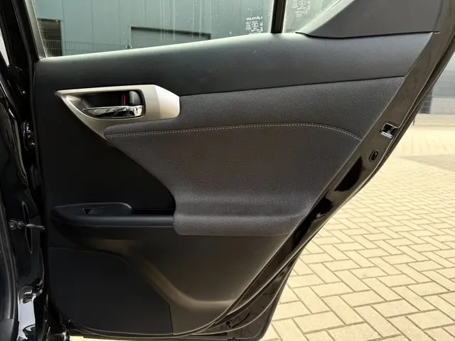 Lexus CT 200h Business Line 2018 Hybride Benzine 20